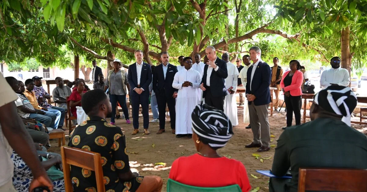 US congressman visits Benue, seeks global attention to IDP crisis