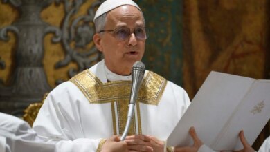 Pope calls for global Christmas truce amid conflicts