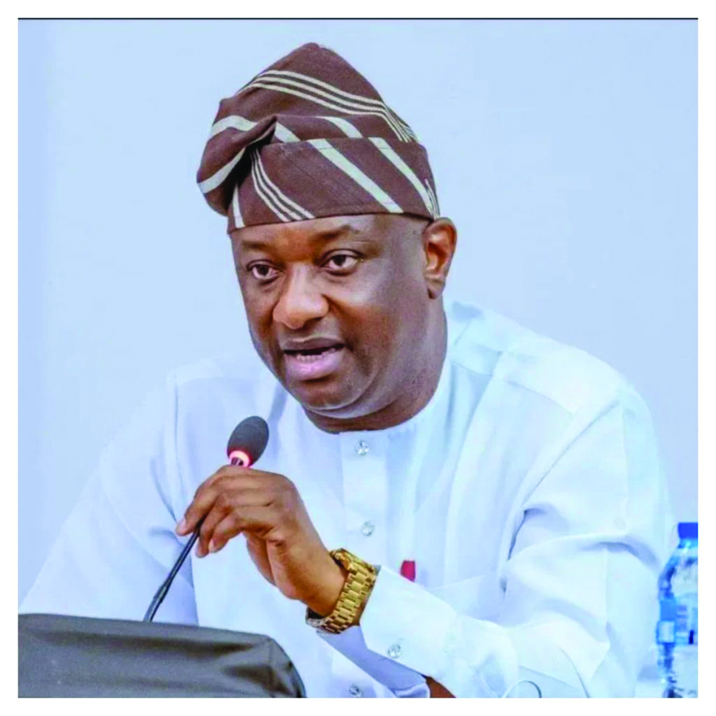 Keyamo Leads FG’s Team to Inspect Uyo Airport