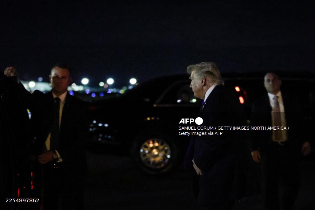 President Trump Spends Weekend At Mar-a-Lago In Palm Beach, Florida