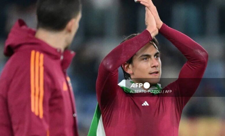 Roma beat Sassuolo 2-0 to close gap on Inter in Serie A