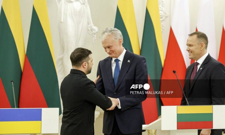 Zelensky seeks more air defence amid Russian Kyiv strikes