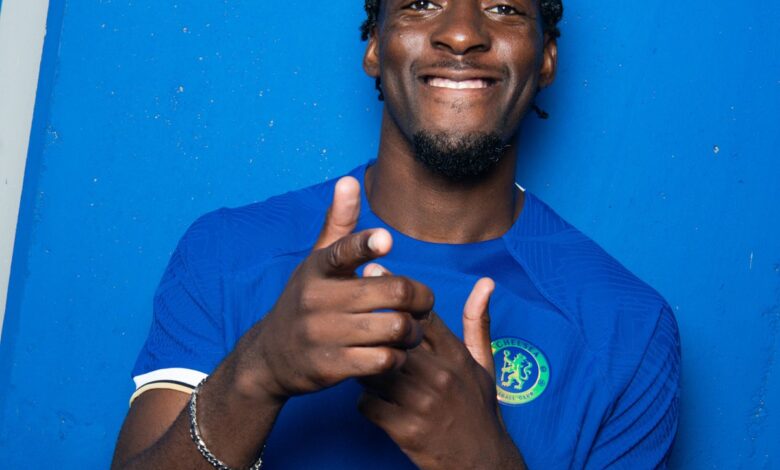 Chelsea sign France defender Disasi