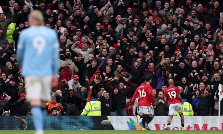 Carrick's Man United beat City 2-0 in Manchester Derby